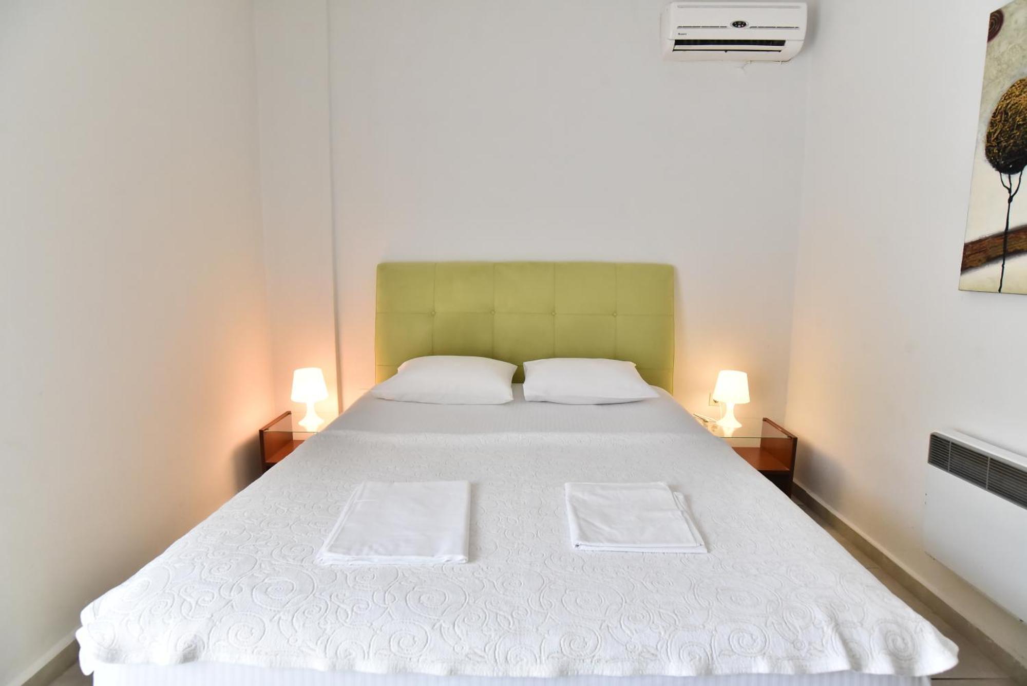 Luca Apartments PalaiónTsiflíkion Buitenkant foto